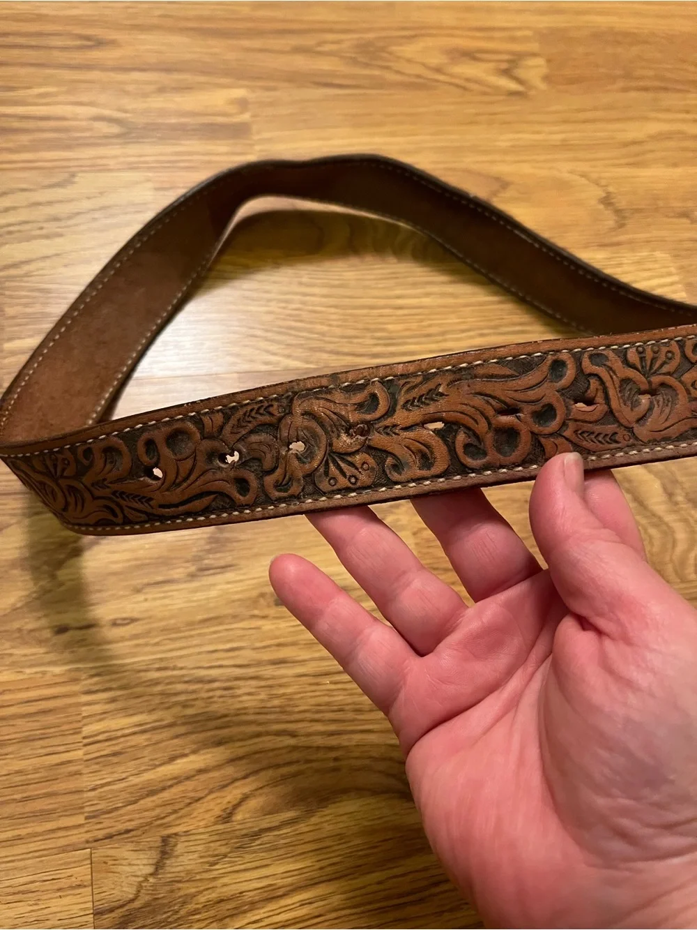 Vintage Unisex Brown Tooled Leather Western Belt with Decorative Buckle